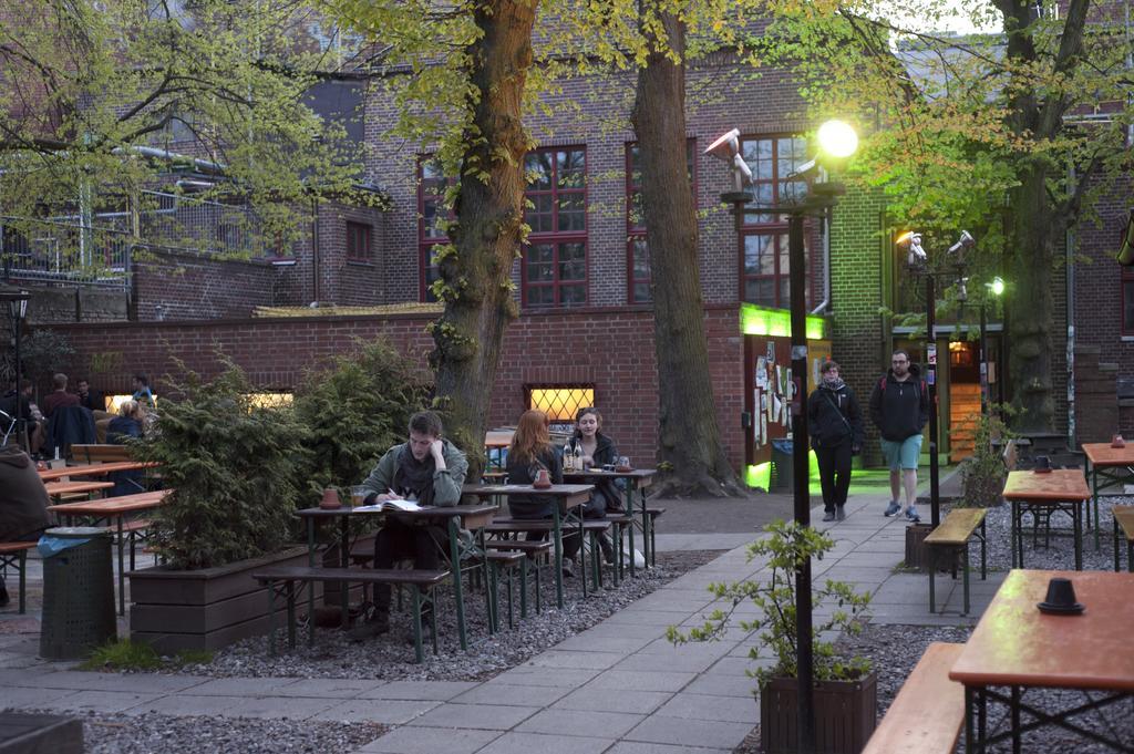 Subraum Hostel 罗斯托克 外观 照片