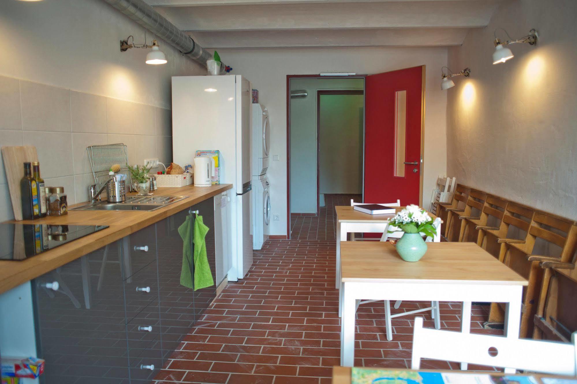 Subraum Hostel 罗斯托克 外观 照片