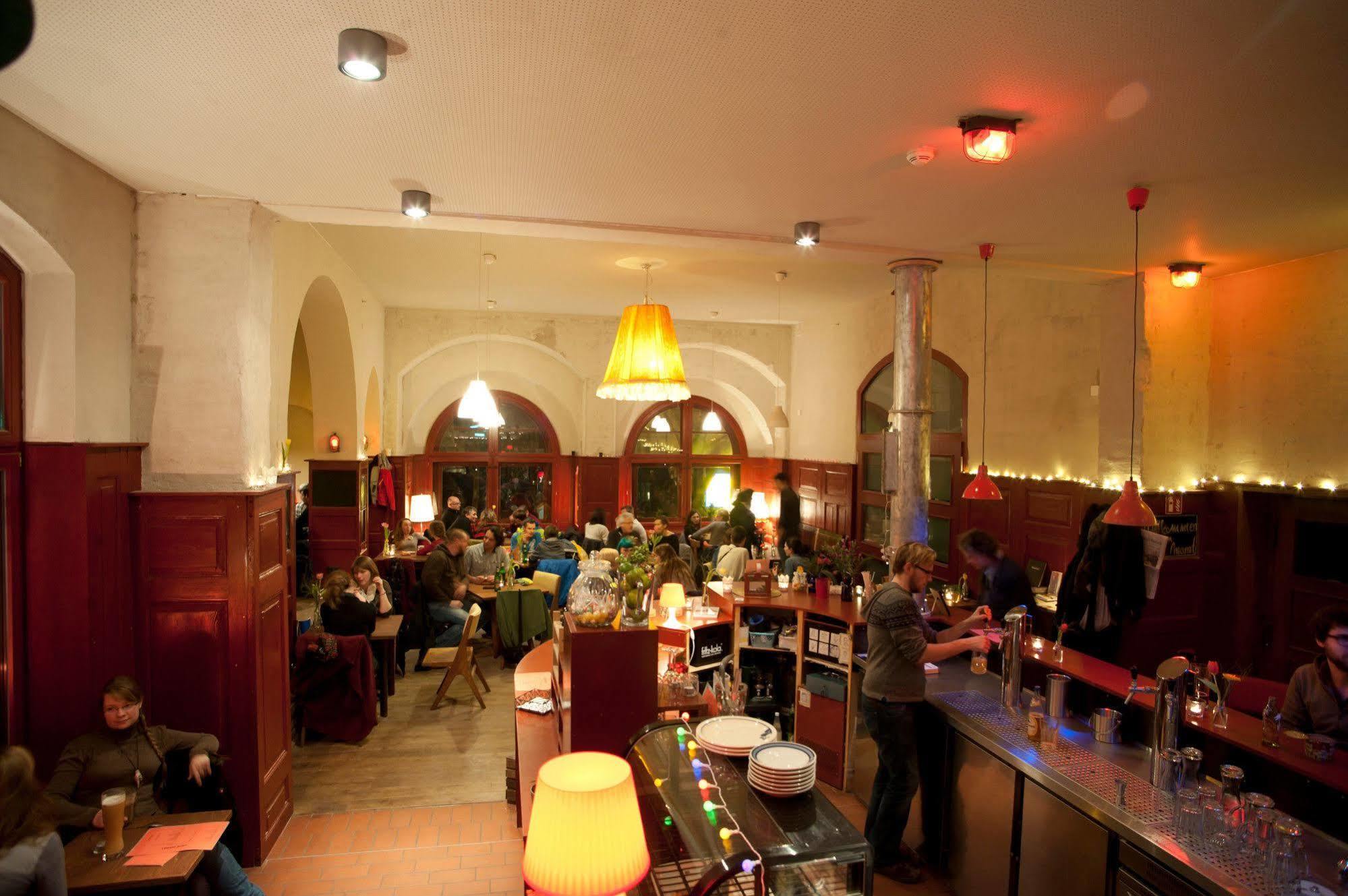 Subraum Hostel 罗斯托克 外观 照片